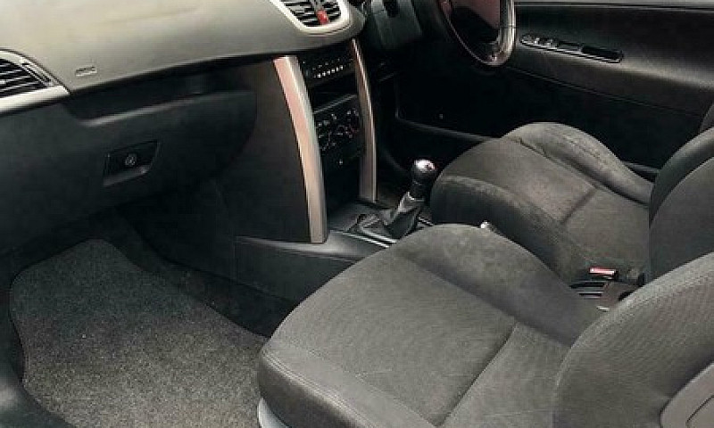 Peugeot 207 Year Mot...