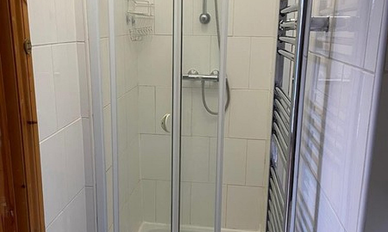 Self-Contained Studi...