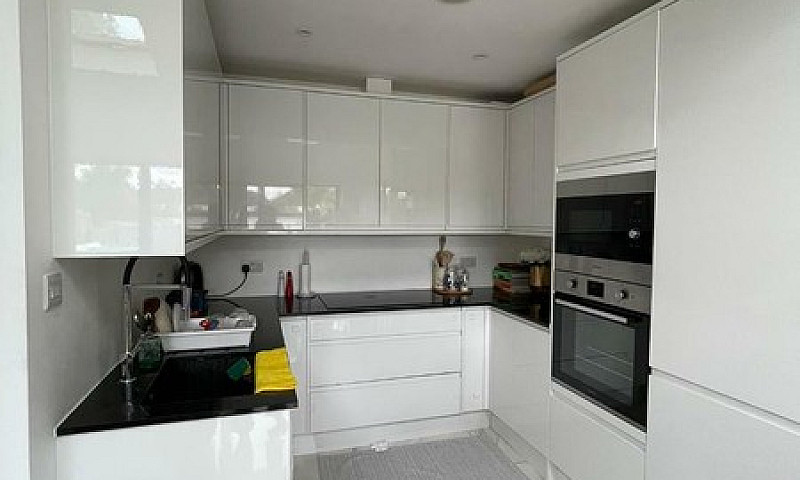 Lovely Single Room T...