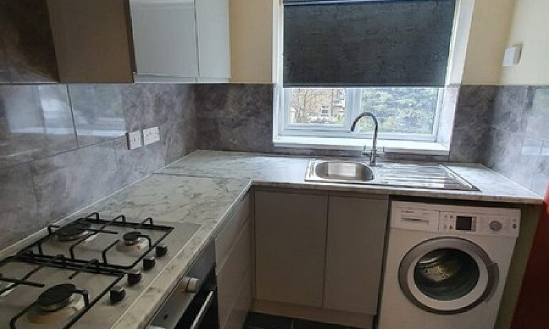 3 Bedroom Flat Avail...