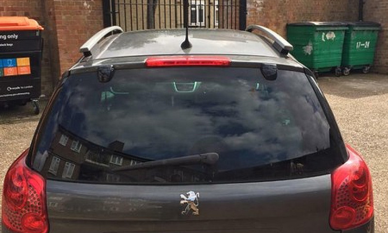 Peugeot 207 Sw...