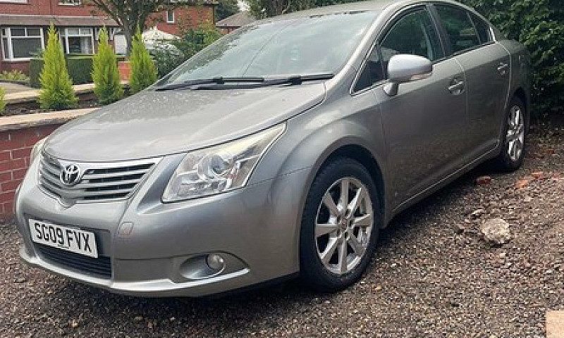 Toyota Anvensis ...