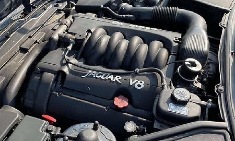 Jaguar Xk8 12 Months...
