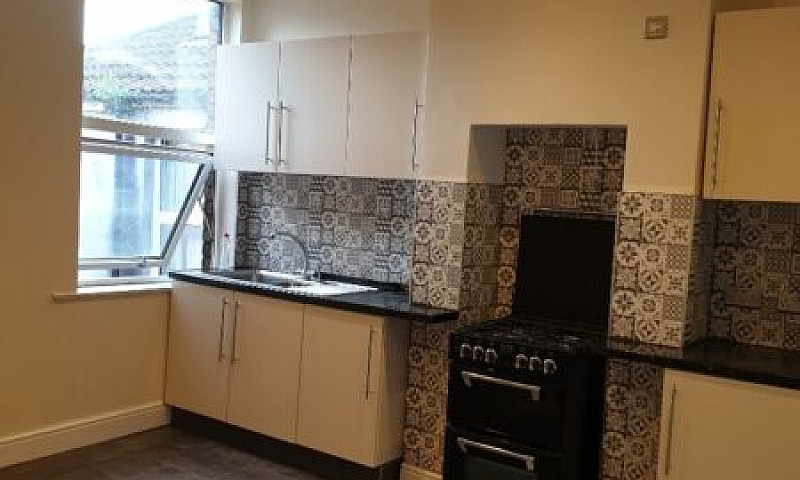 Large Accommodation/...
