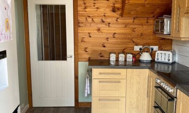 Two Bedroom End Of T...