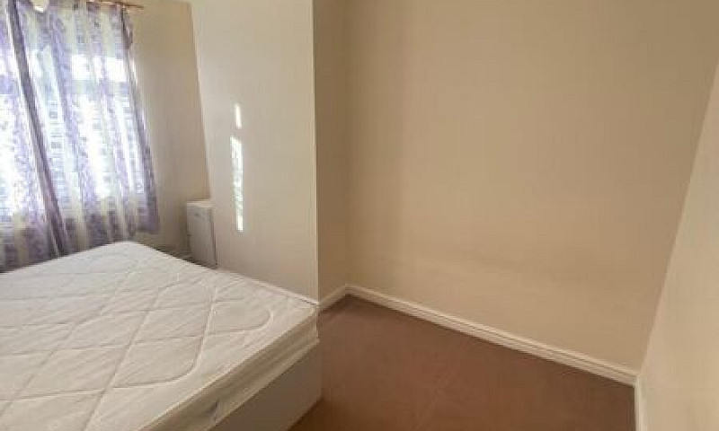 Spacious 2 Bed Flat ...