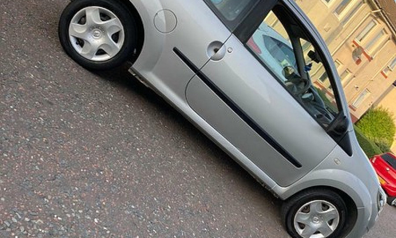 Renault Twingo ...