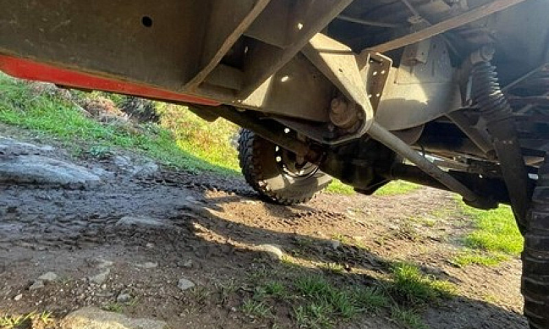 Land Rover 110, Cumm...