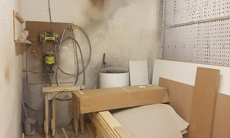 Commercial Warehouse...