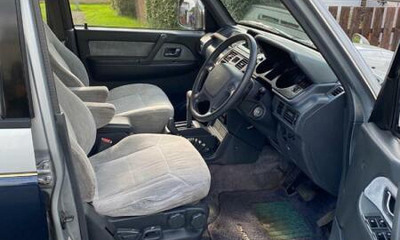 Mitsubishi Pajero 2....
