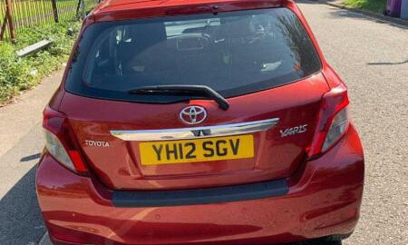 Toyota Yaris ...
