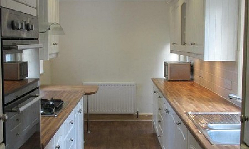 3 Bedroom House In R...