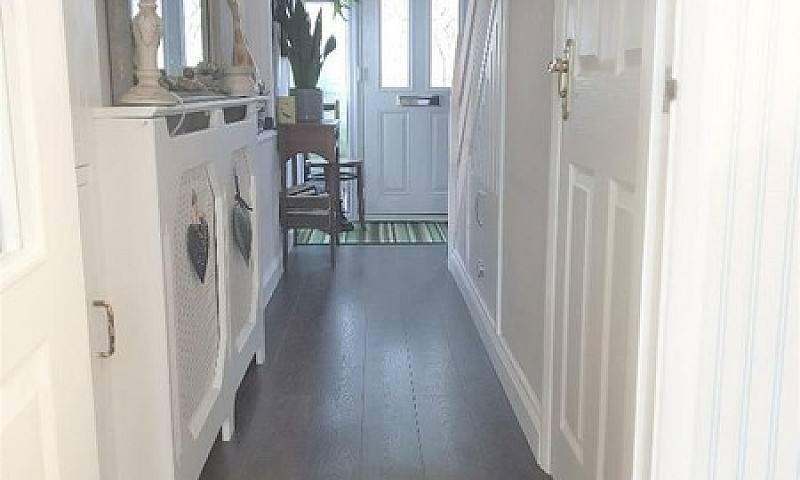 4 Bedroom House In G...