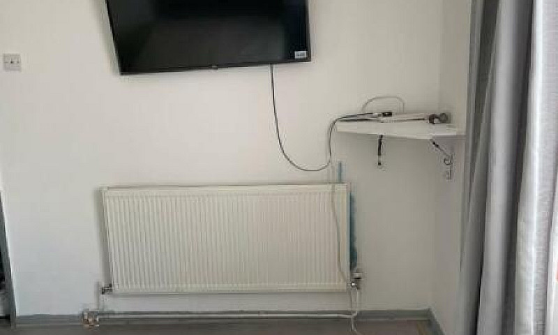 Room To Rent ...