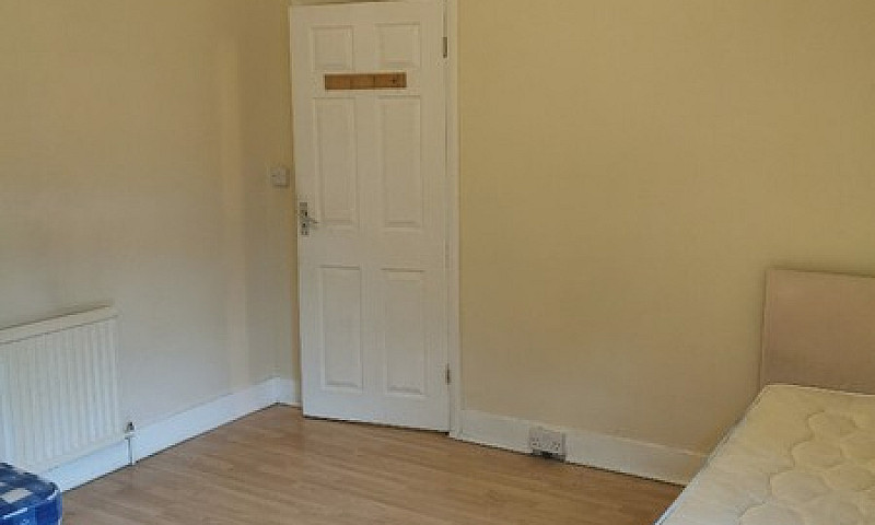 3 Bedroom First Floo...
