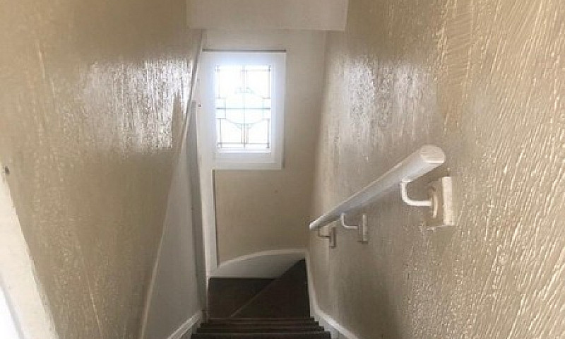 3 Bedroom Terraced H...