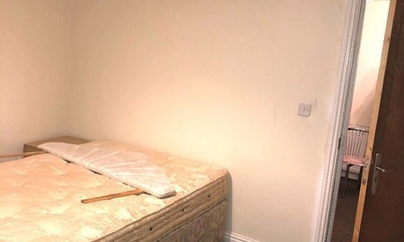 Ref:lovely Two Bed R...