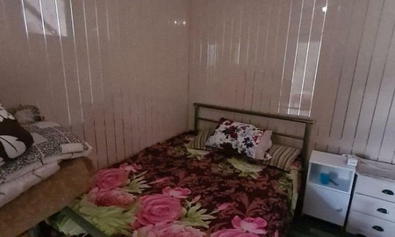 4 Bedroom Maisonette...