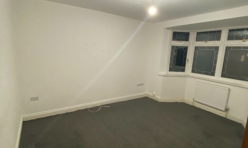 Four Bedroom House T...