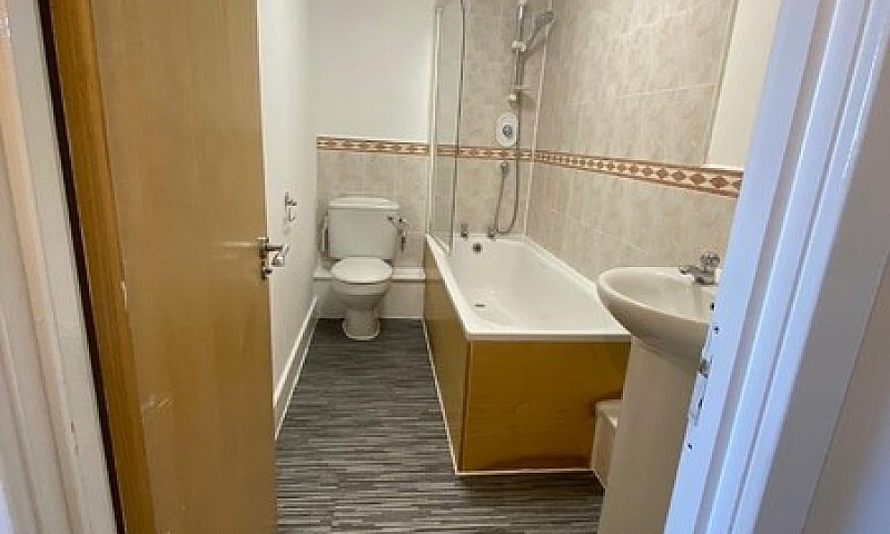 Beautiful 2 Bed Flat...