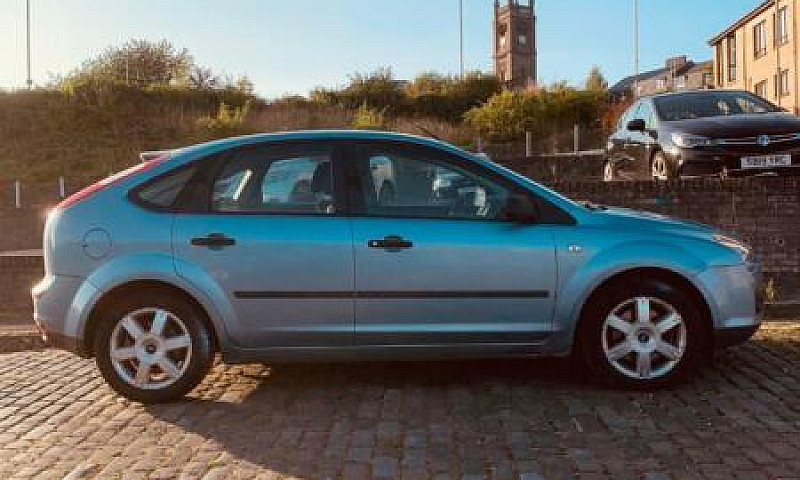 Ford Focus 1.8L *** ...