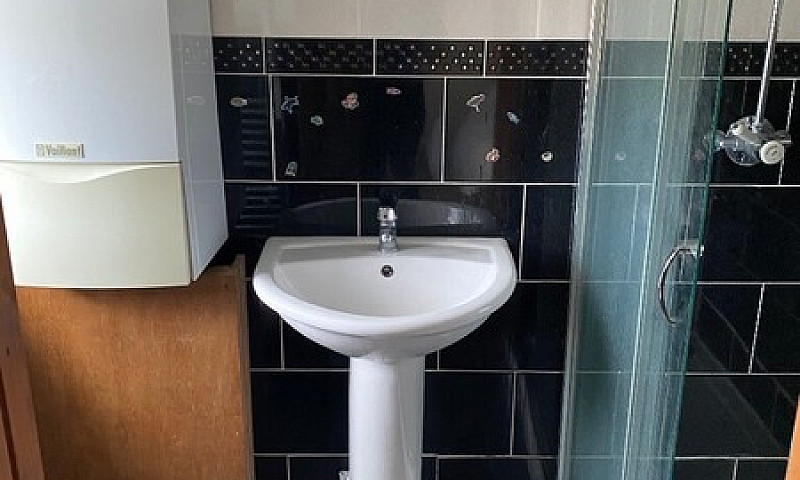 Beautiful One Bed Gr...