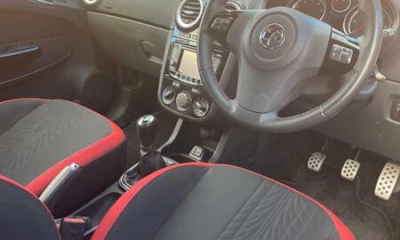Vauxhall Corsa Sri 1...
