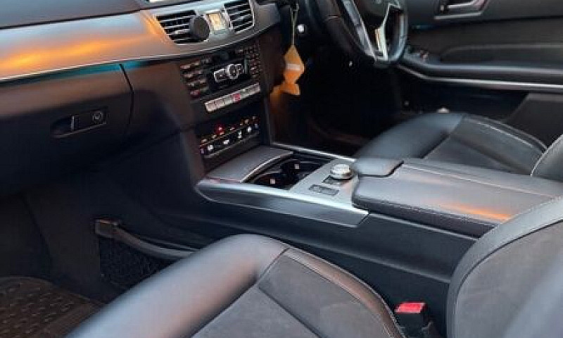 Mercedes-Benz, E Cla...
