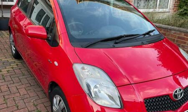 Toyota Yaris ...