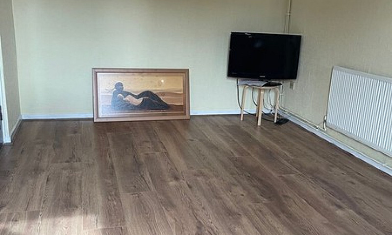 One Bedroom Flat To ...