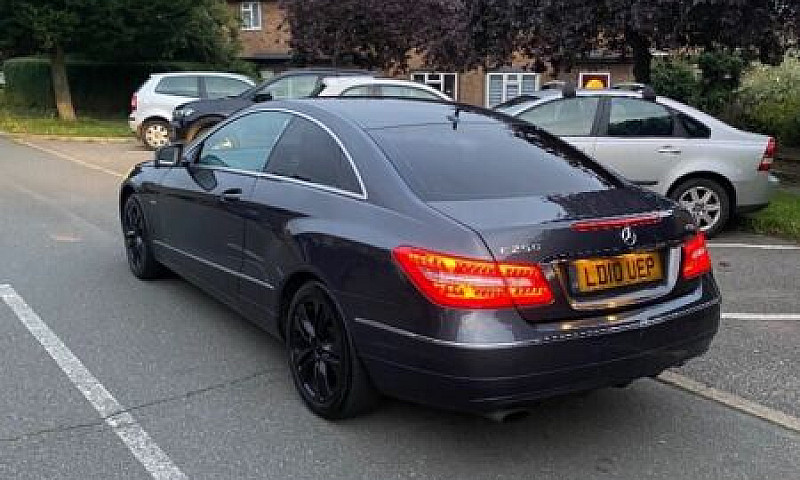 Mercedes-Benz, E Cla...