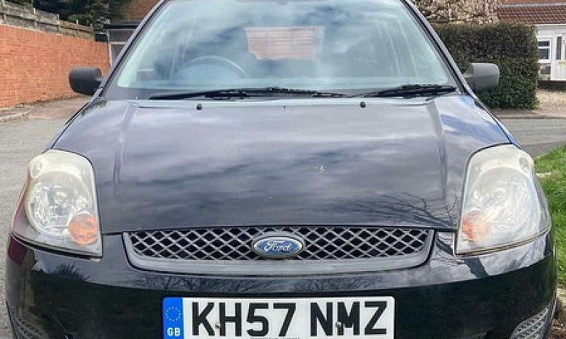 Ford Fiesta Style 1....