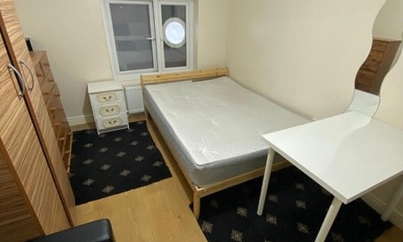 Double Room To Let |...