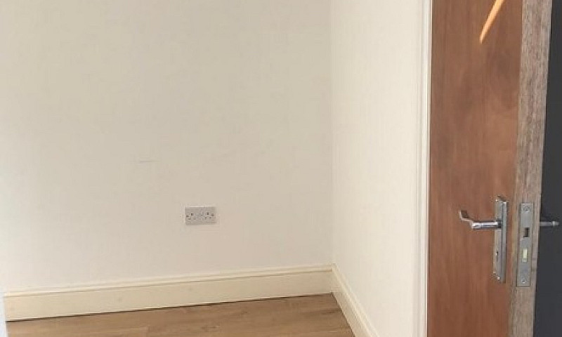  Office/Storage Spac...