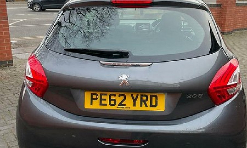 Peugeot 208 Active ...