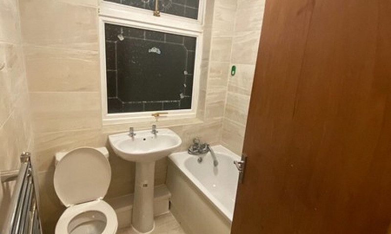 Four Bedroom House T...
