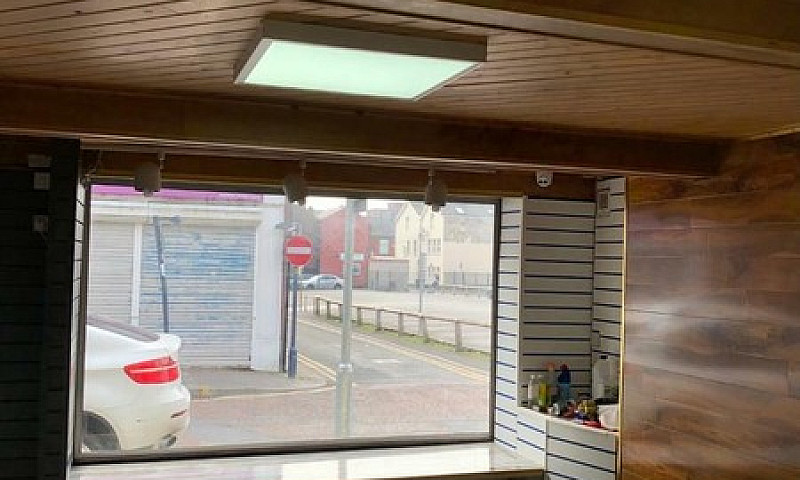 Shop For Rent In Ash...