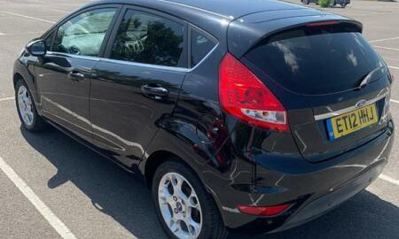 Ford Fiesta Zetec...