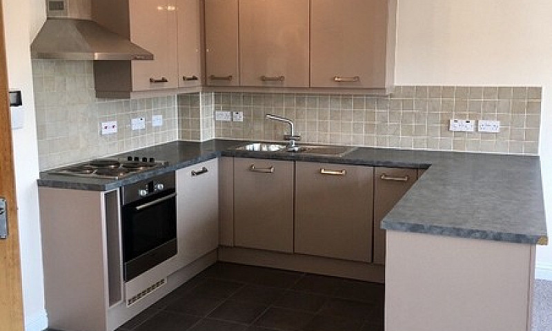 Flat To Let...