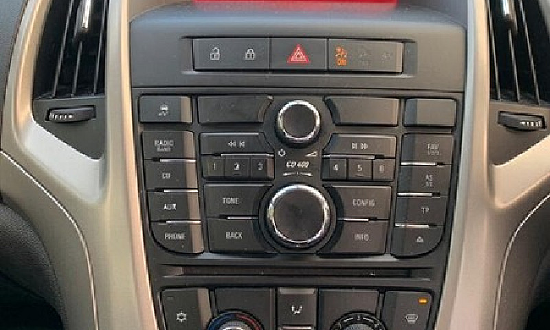 Vauxhall Astra Exclu...