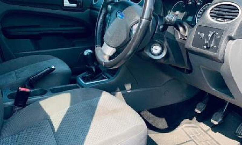 Ford Focus 1.8L *** ...