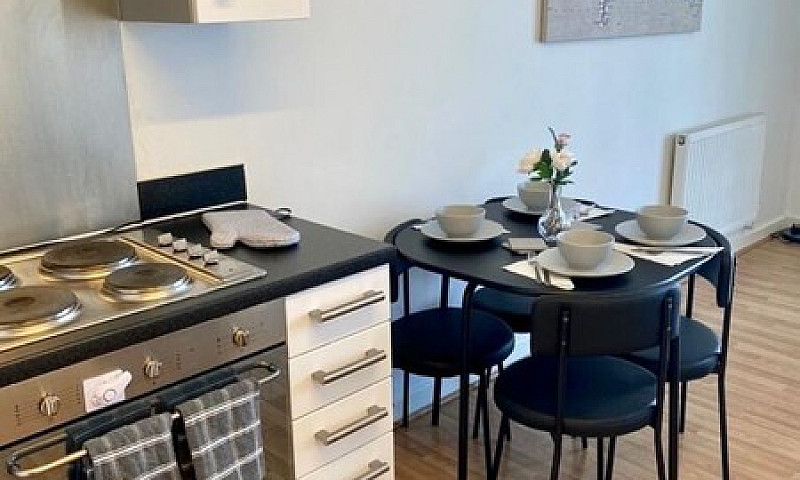 Stunning 2 Bed Apart...