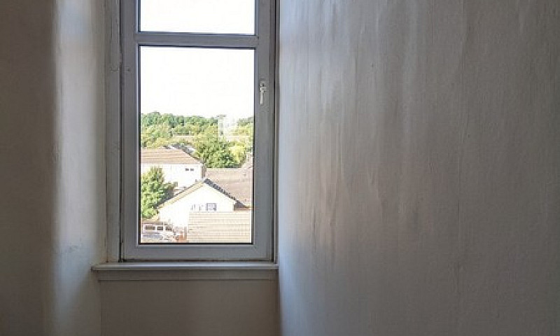 Two Bed Flat For Ren...