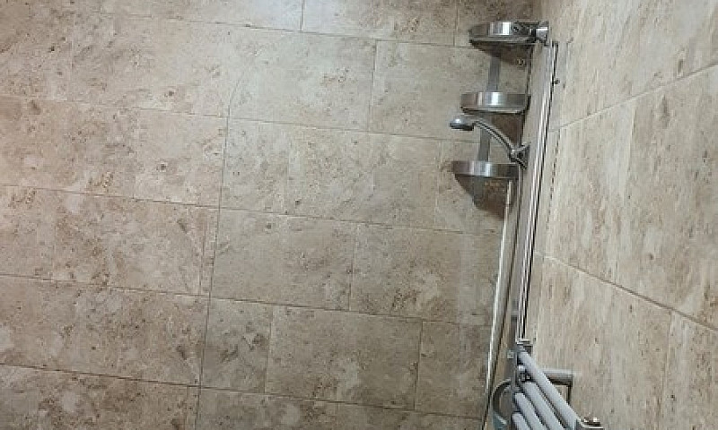 2 Bed Flat With Fron...