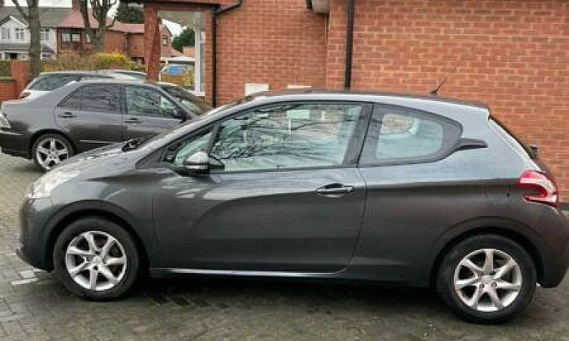 Peugeot 208 Active ...