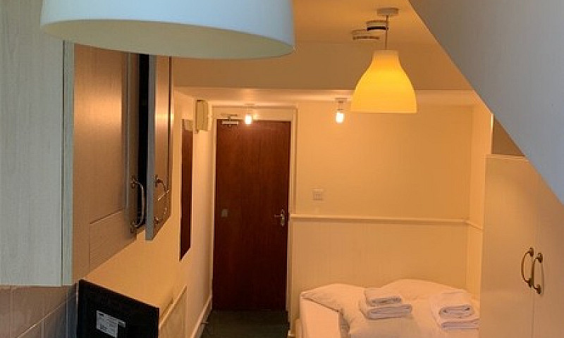 Studio Belsize Park ...