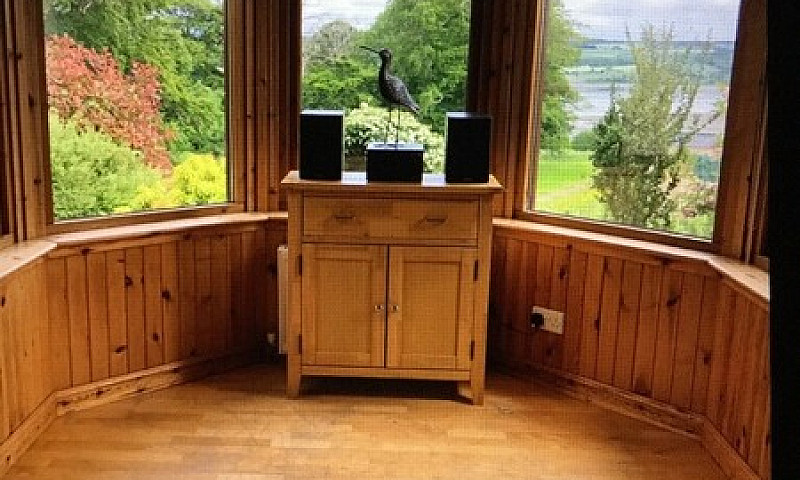 Large 4 Bed Detached...