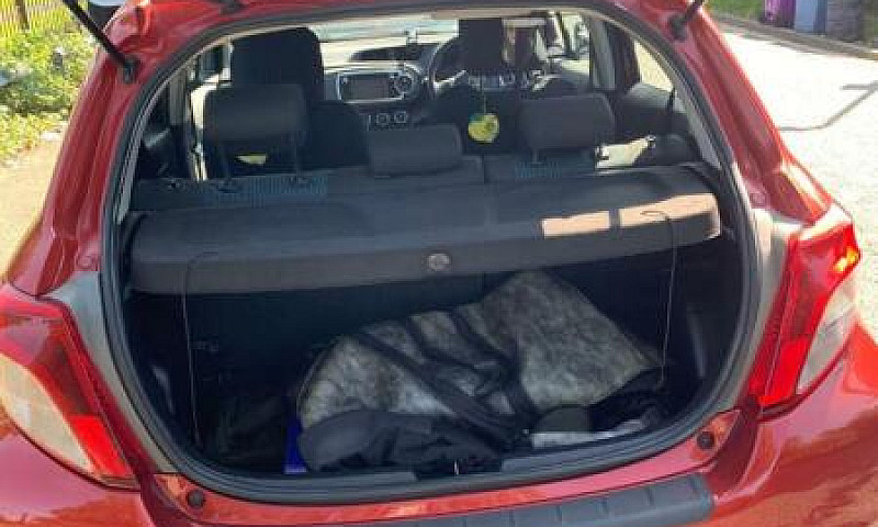 Toyota Yaris ...