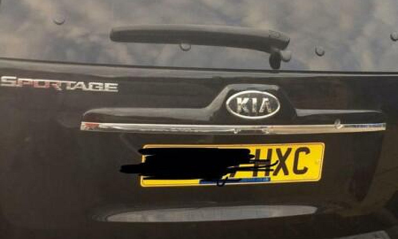 Kia Sportage ...