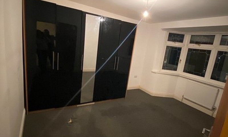 Four Bedroom House T...